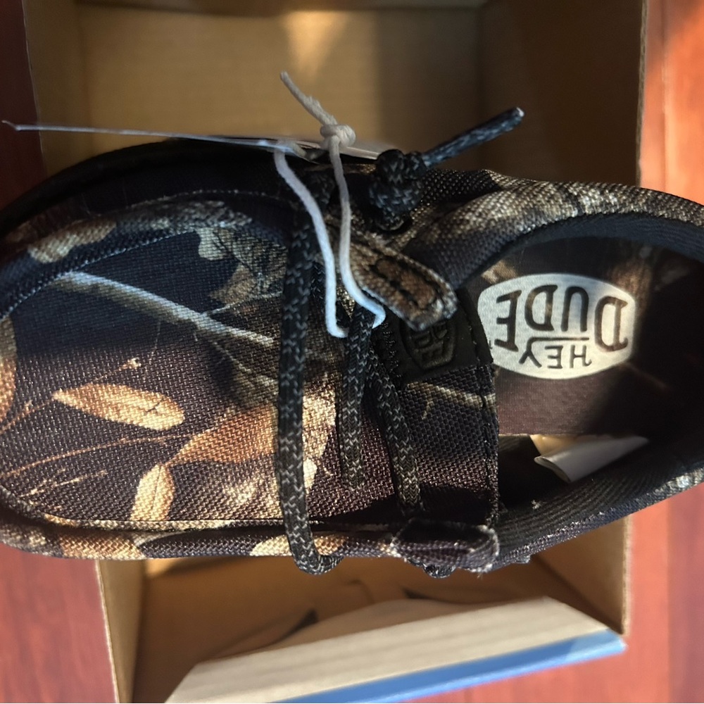 ✅ NWT Hey Dude Wally Toddler Shoes - Realtree Edge Camo - Size 7 - Picture 8 of 10